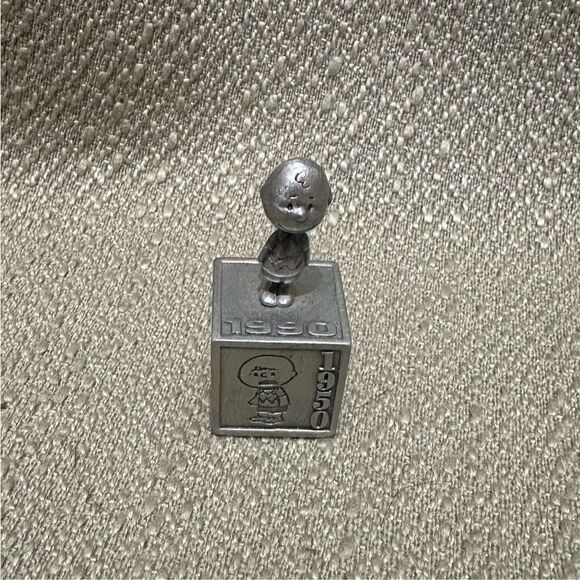 Hallmark Peanuts Gallery Five Decades of Charlie Brown Pewter Figure Mini - Picture 1 of 10